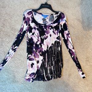 Simply Vera Wang Lightweight Soft Tunic with Purple and Black Floral Designs